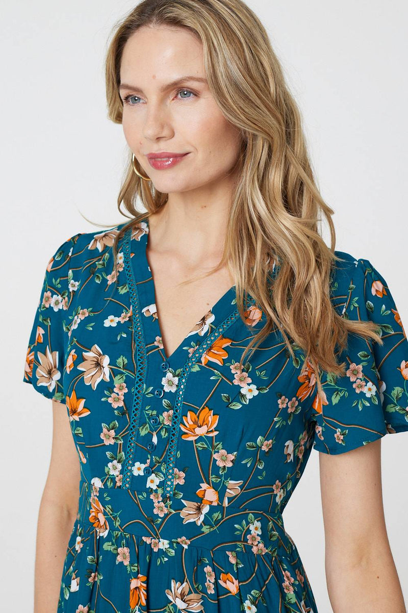 Floral Lace Trim Short Sleeve Midi Dress