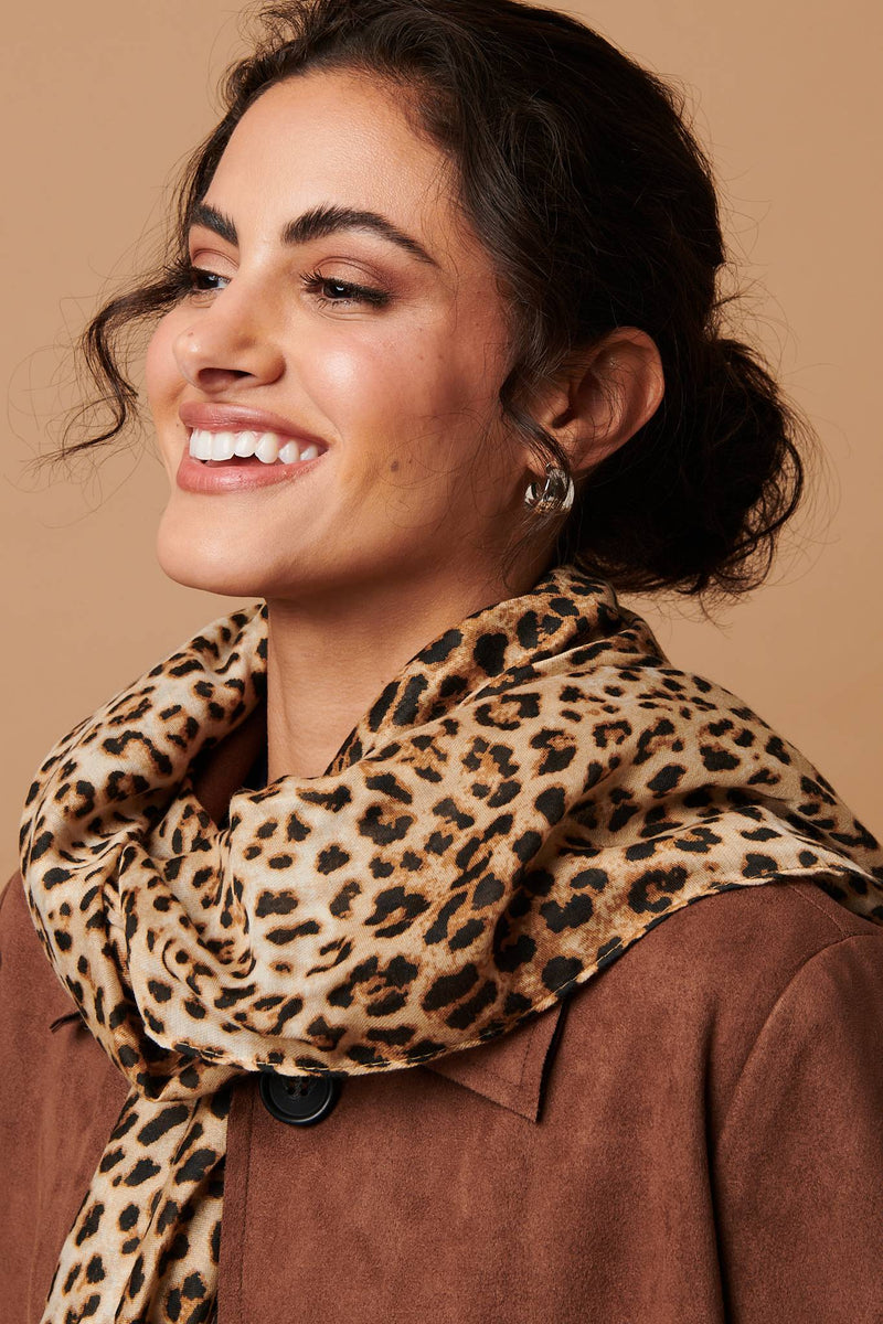 Animal Printed Relaxed Shawl Scarf