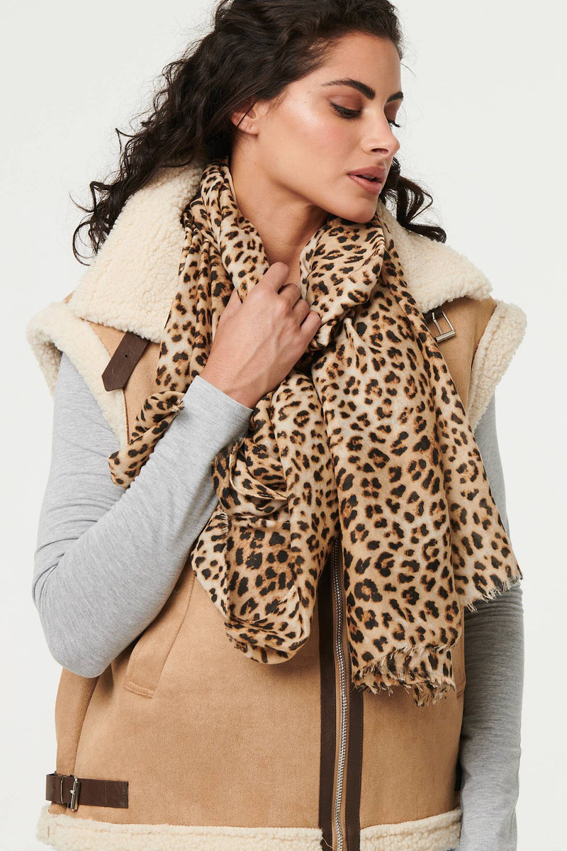 Animal Printed Relaxed Shawl Scarf