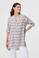 Leaf Print 1/2 Sleeve Curve Hem Blouse