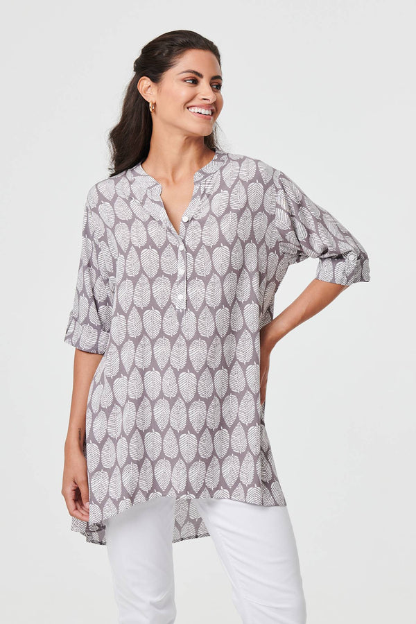 Leaf Print 1/2 Sleeve Curve Hem Blouse